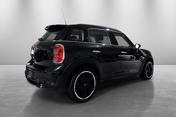 MINI Cooper SD 8 of 30