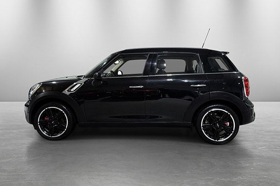 MINI Cooper SD 3 of 30