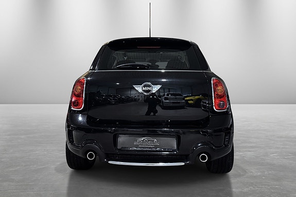 MINI Cooper SD 6 of 30