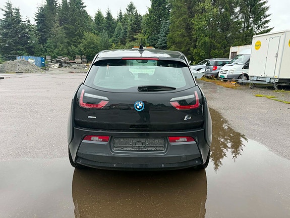 BMW i3 4 of 11