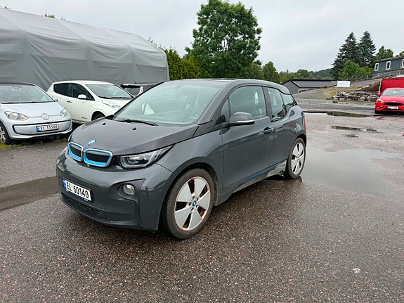 BMW i3 2 of 11