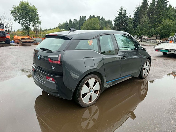BMW i3 5 of 11