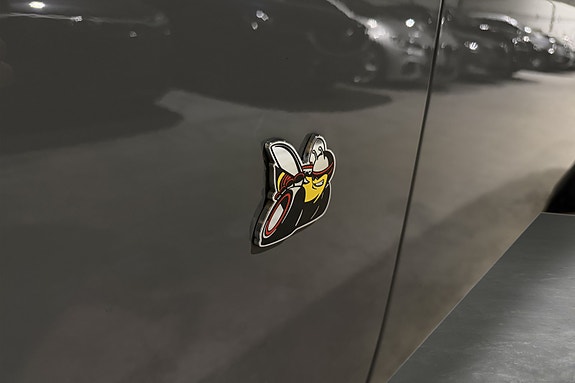 Dodge Challenger 18 of 30