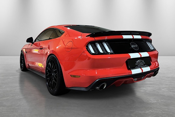 Ford Mustang 5 of 30