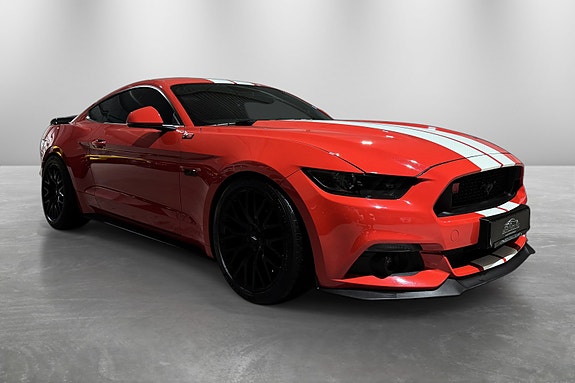 Ford Mustang 12 of 30