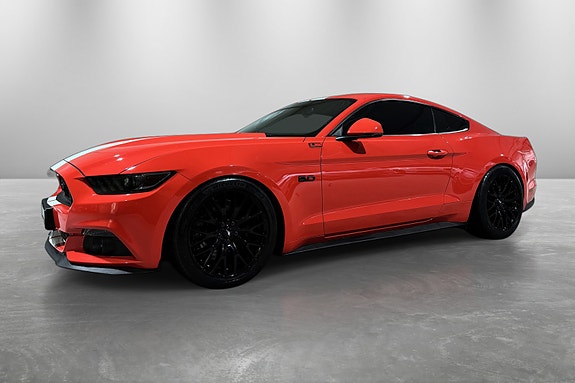 Ford Mustang 2 of 30