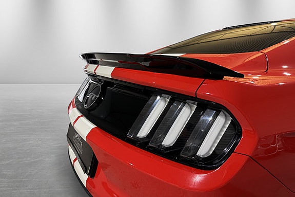 Ford Mustang 9 of 30