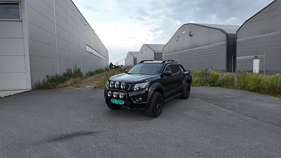 Nissan Navara 2 of 5