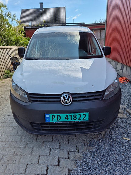 Volkswagen Caddy Maxi 2 of 5