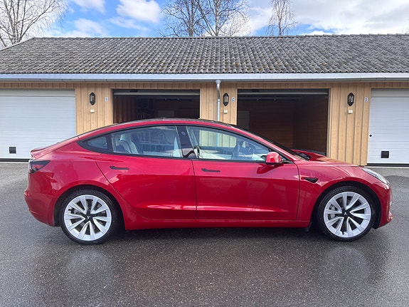 Tesla Model 3 5 of 12