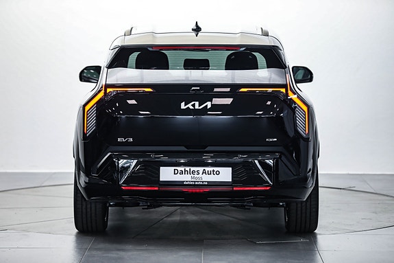 Kia EV3 2 of 30
