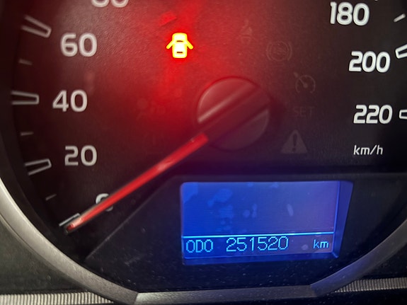 Toyota RAV4 5 of 5
