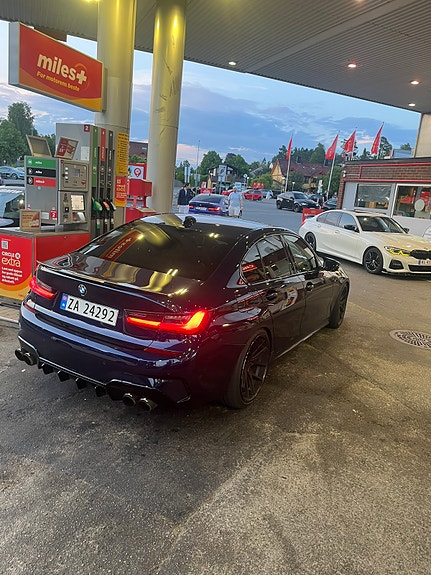 BMW 330e 19 of 19