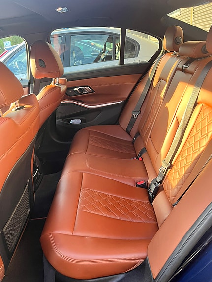 BMW 330e 13 of 19