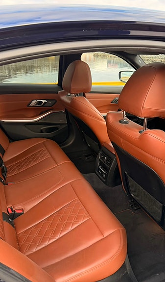 BMW 330e 14 of 19