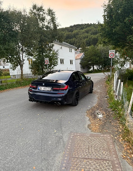 BMW 330e 8 of 19