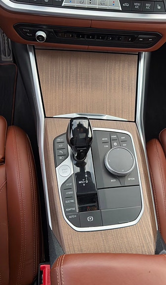 BMW 330e 11 of 19