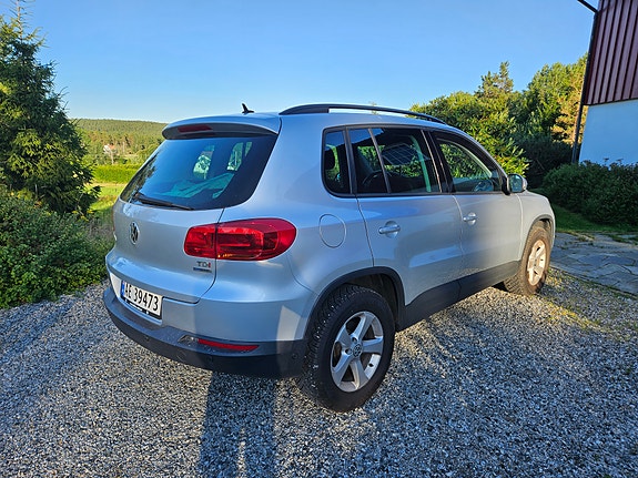 Volkswagen Tiguan 5 of 5