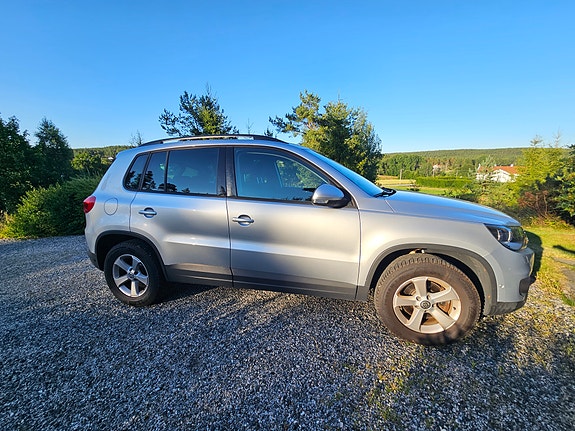 Volkswagen Tiguan 6 of 16