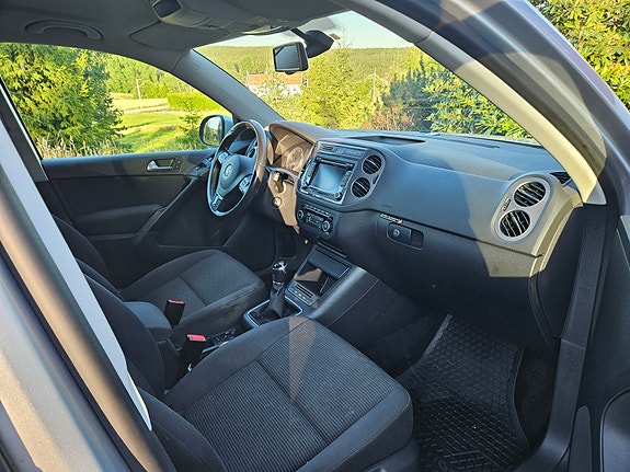 Volkswagen Tiguan 7 of 16