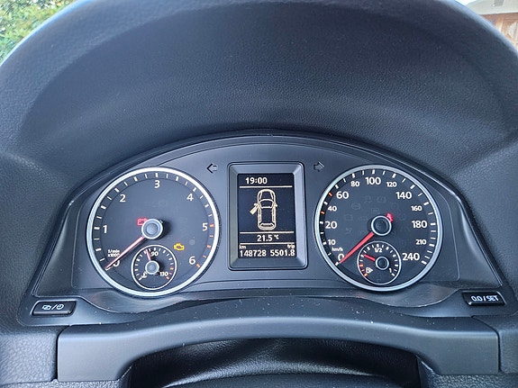 Volkswagen Tiguan 10 of 16
