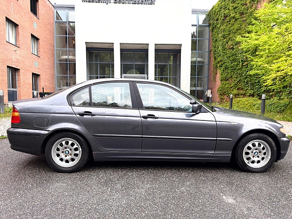 BMW 316i 9 of 30