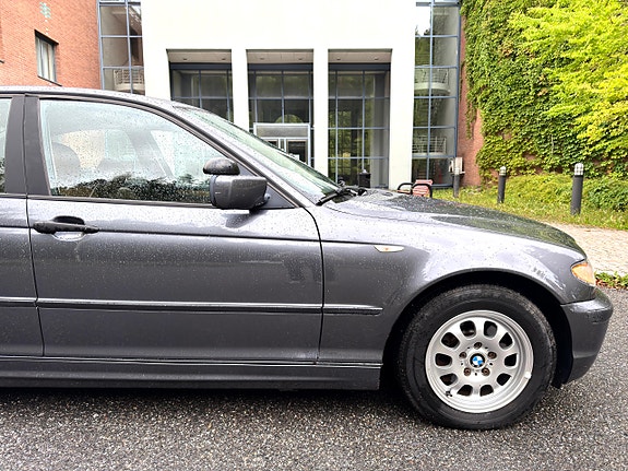 BMW 316i 10 of 30
