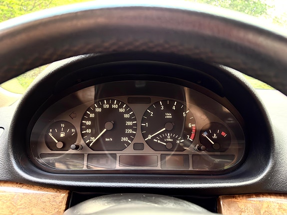 BMW 316i 19 of 30