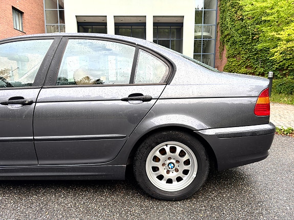 BMW 316i 5 of 30