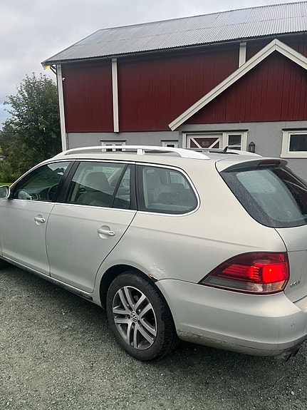 Volkswagen Golf VI 4 of 5