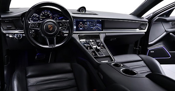 Porsche Panamera 4 6 of 15