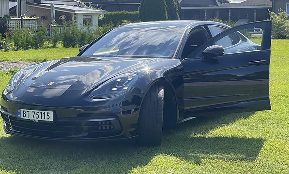 Porsche Panamera 4 4 of 15