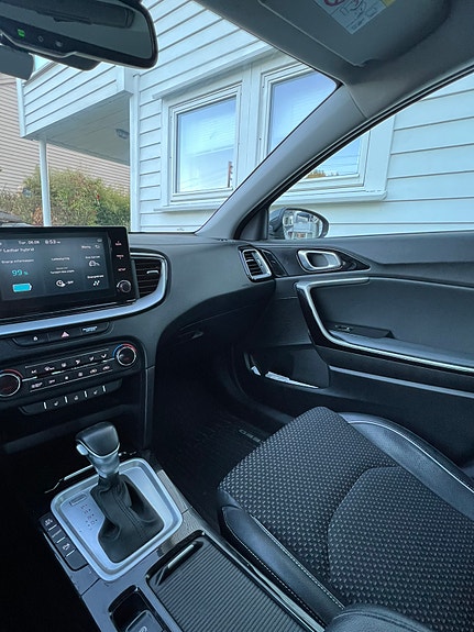 Kia XCeed 6 of 8