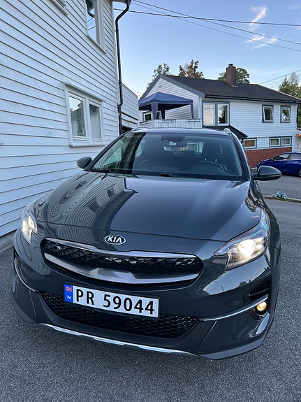 Kia XCeed 2 of 8