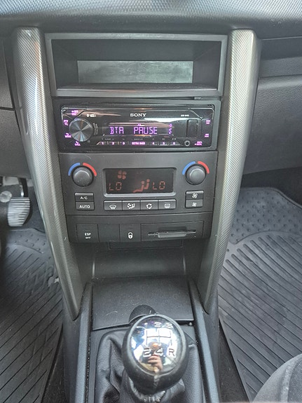Peugeot 207 16 of 19