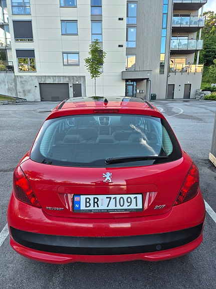 Peugeot 207 7 of 19