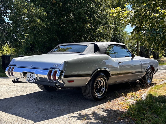 Oldsmobile 442 12 of 30
