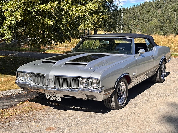Oldsmobile 442 5 of 30