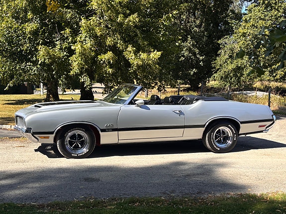 Oldsmobile 442 20 of 30