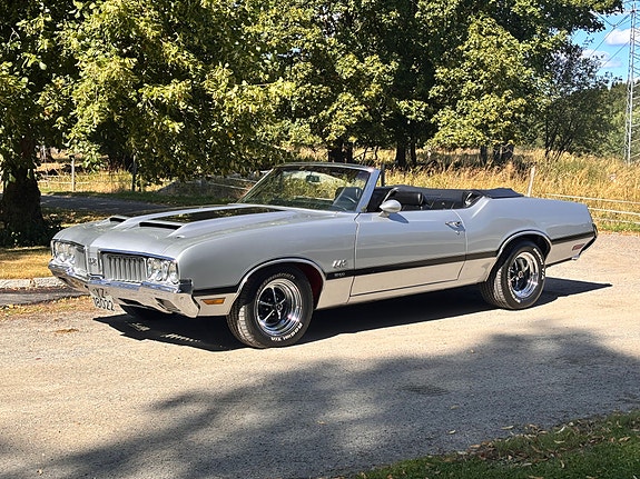 Oldsmobile 442 19 of 30