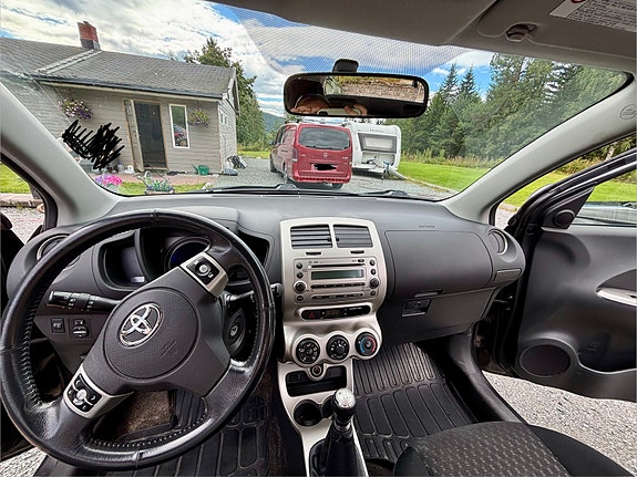 Toyota Urban Cruiser 5 of 14