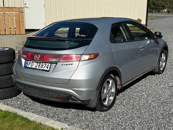 Honda Civic 4 of 5