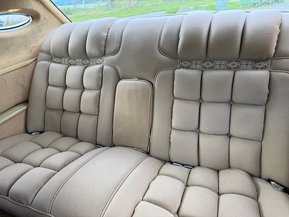 Lincoln Continental 19 of 30