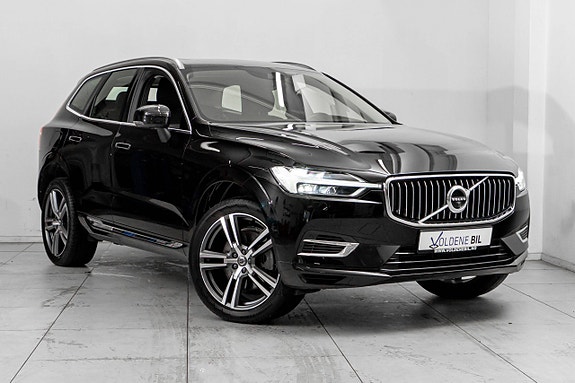 Volvo XC60 2 of 5