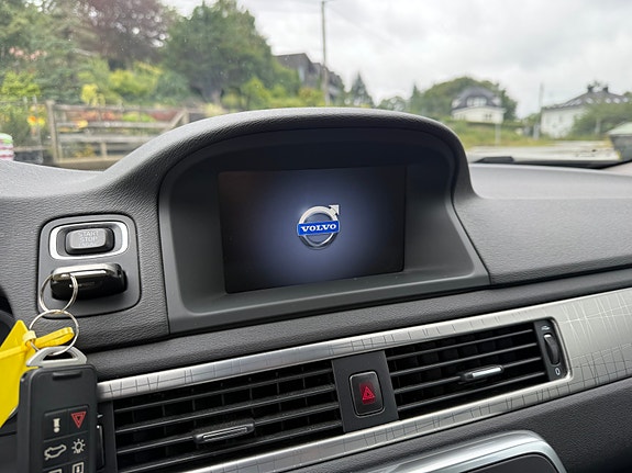 Volvo XC70 21 of 28