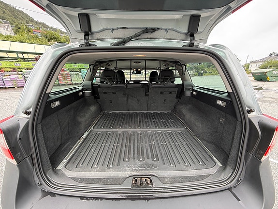 Volvo XC70 27 of 28