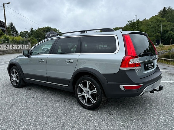Volvo XC70 7 of 28