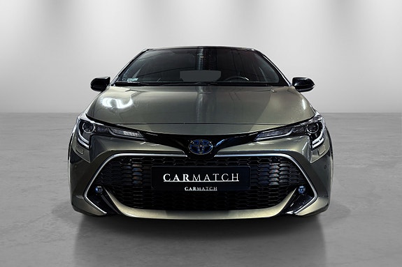Toyota Corolla 2 of 5