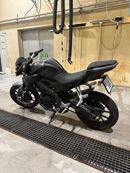 Yamaha MT-125 4 of 7