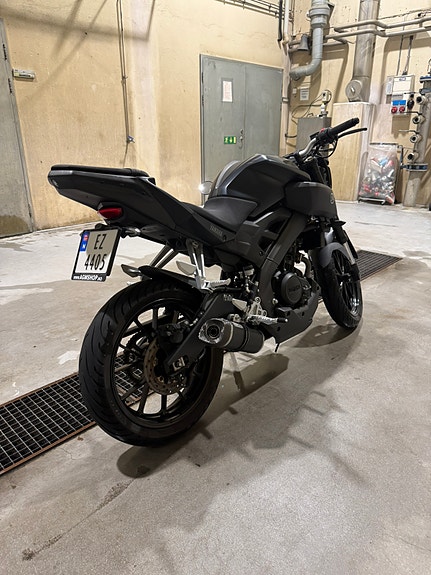 Yamaha MT-125 3 of 7